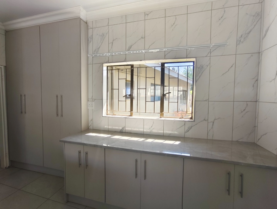 To Let 4 Bedroom Property for Rent in Bayswater Free State